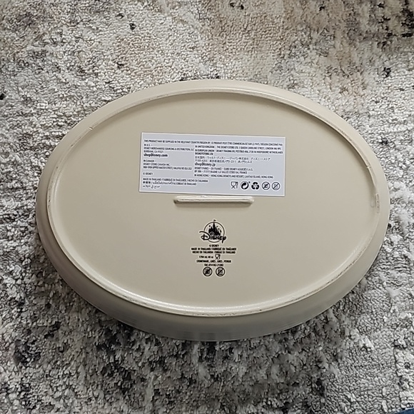 Nwt Mickey Mouse Homestead Casserole Dish - Picture 2 of 3